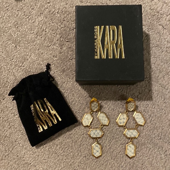 New Kara Ross hexagon blue python clip on earrings - Picture 2 of 4